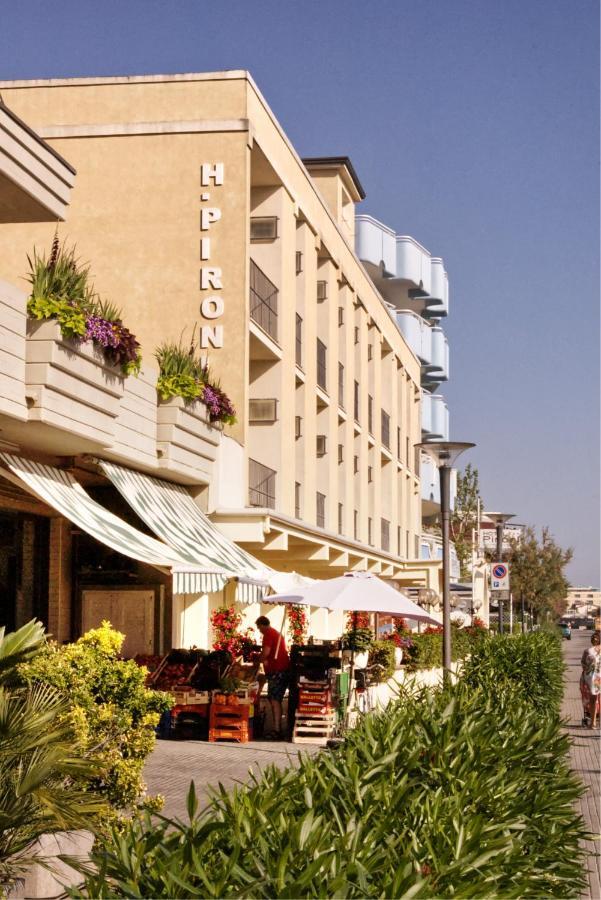 Hotel Pironi San Mauro Mare エクステリア 写真